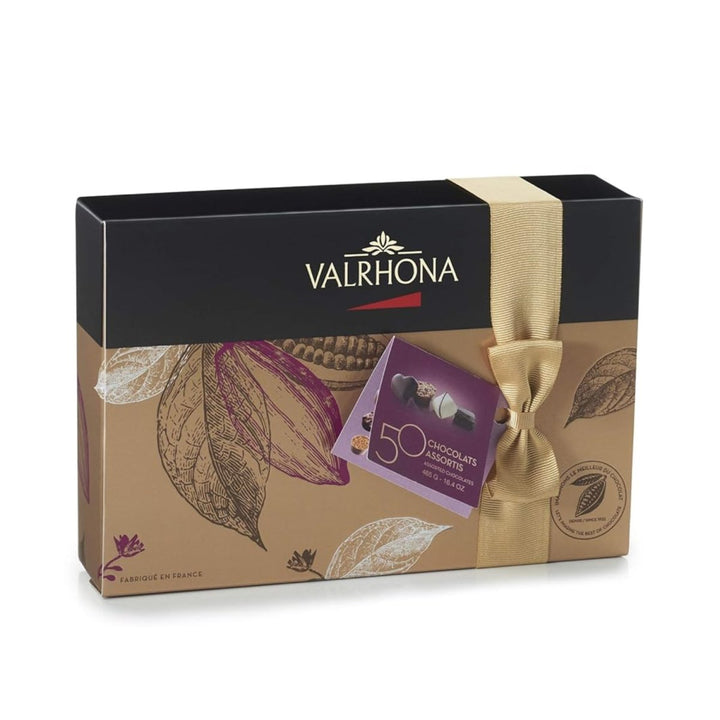 Valrhona Ballotin Sortiment, feine Pralinenmischung, (1 x 465 g.), 50 St. - Versanel -